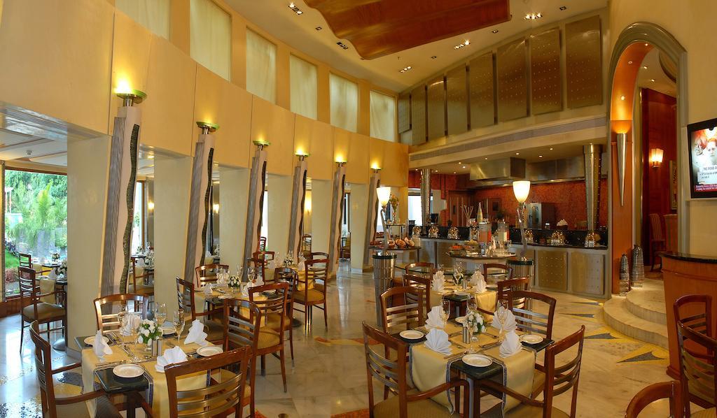 The Manohar Hyderabad Hotell Eksteriør bilde
