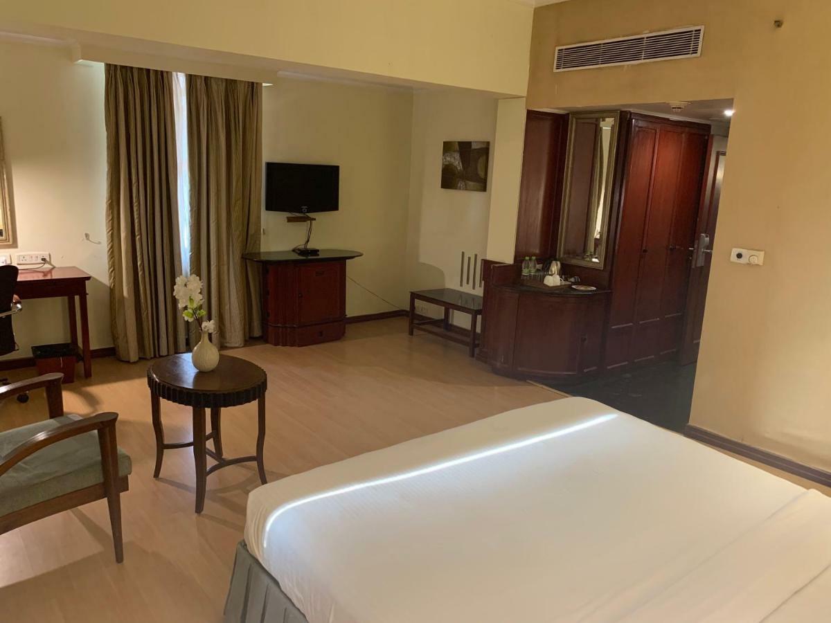 The Manohar Hyderabad Hotell Eksteriør bilde